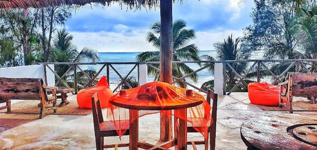 Ayla Beach House Кивенгва Экстерьер фото